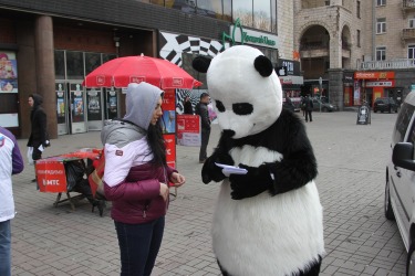 The anti-smoking campaign was held in Kyiv